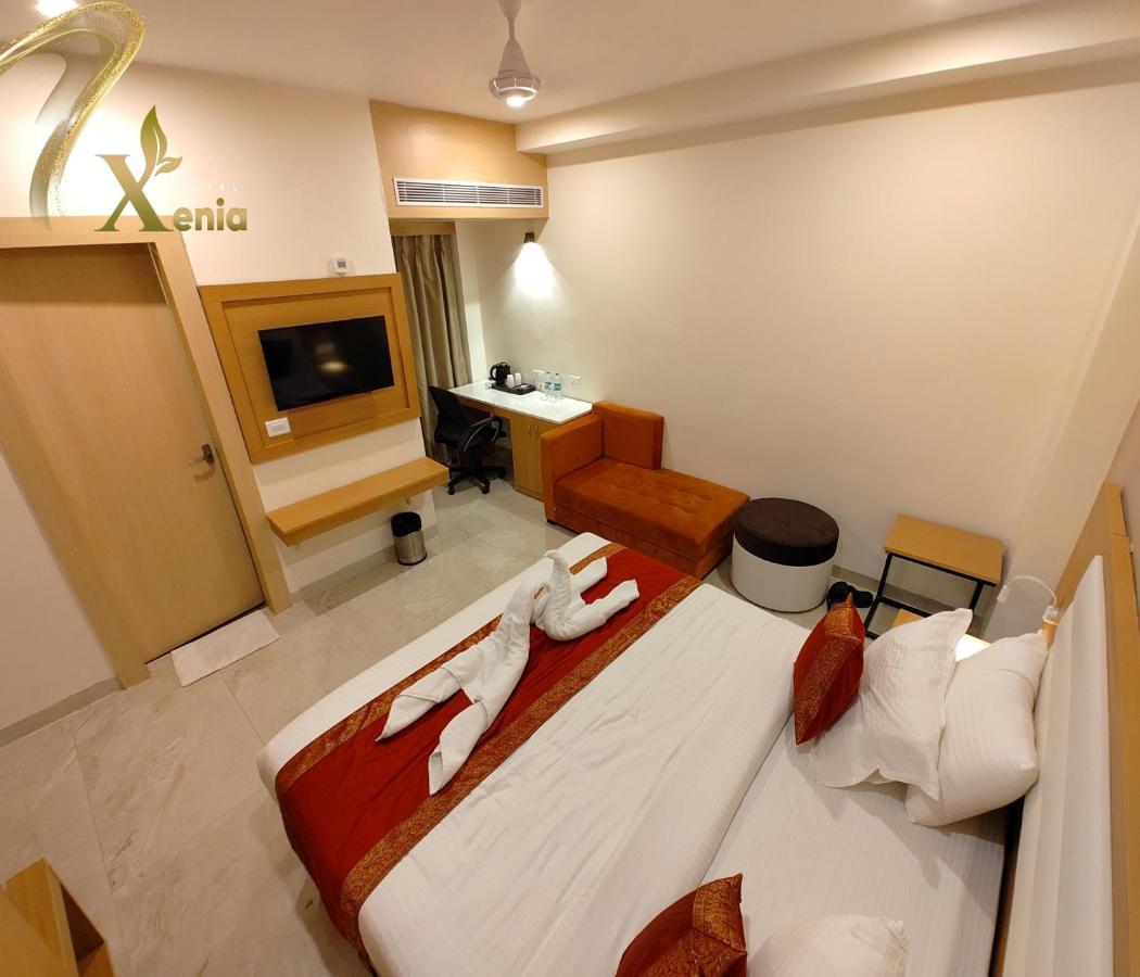 Hotel Xenia Varanasi Exterior foto