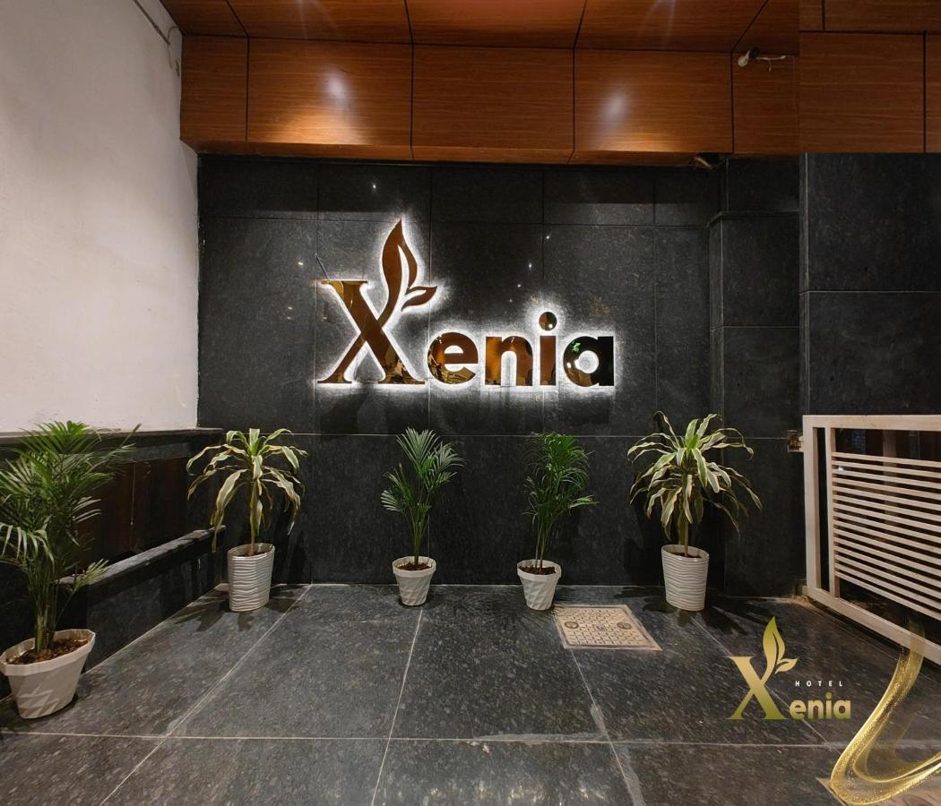 Hotel Xenia Varanasi Exterior foto